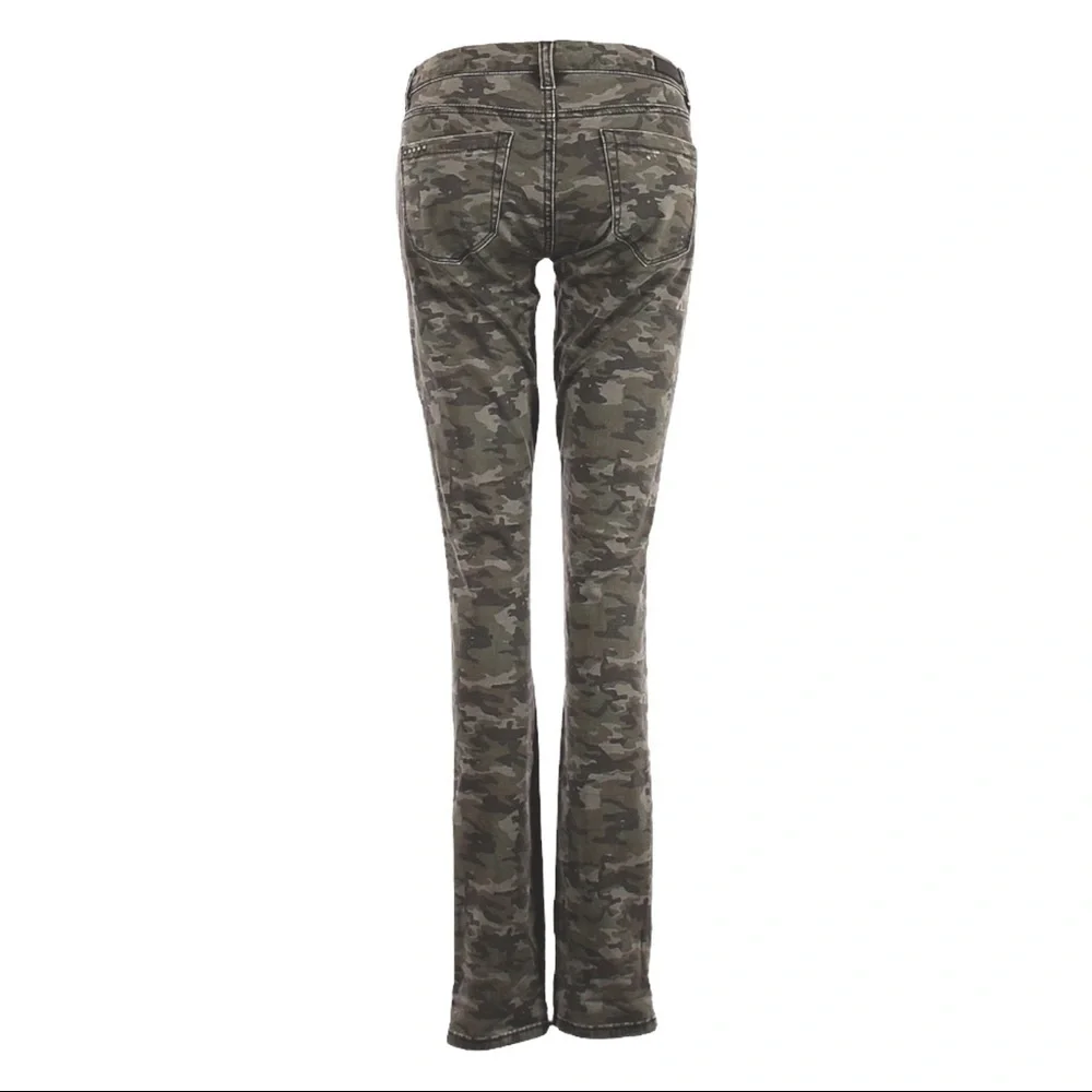 Blank NYC Camo Print Army Green Classic Low Rise Skinny Jeans Size 26
